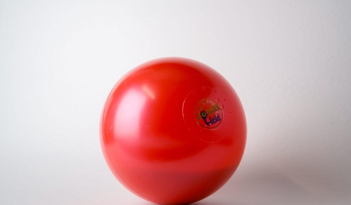 Jonglierball Perlenrot